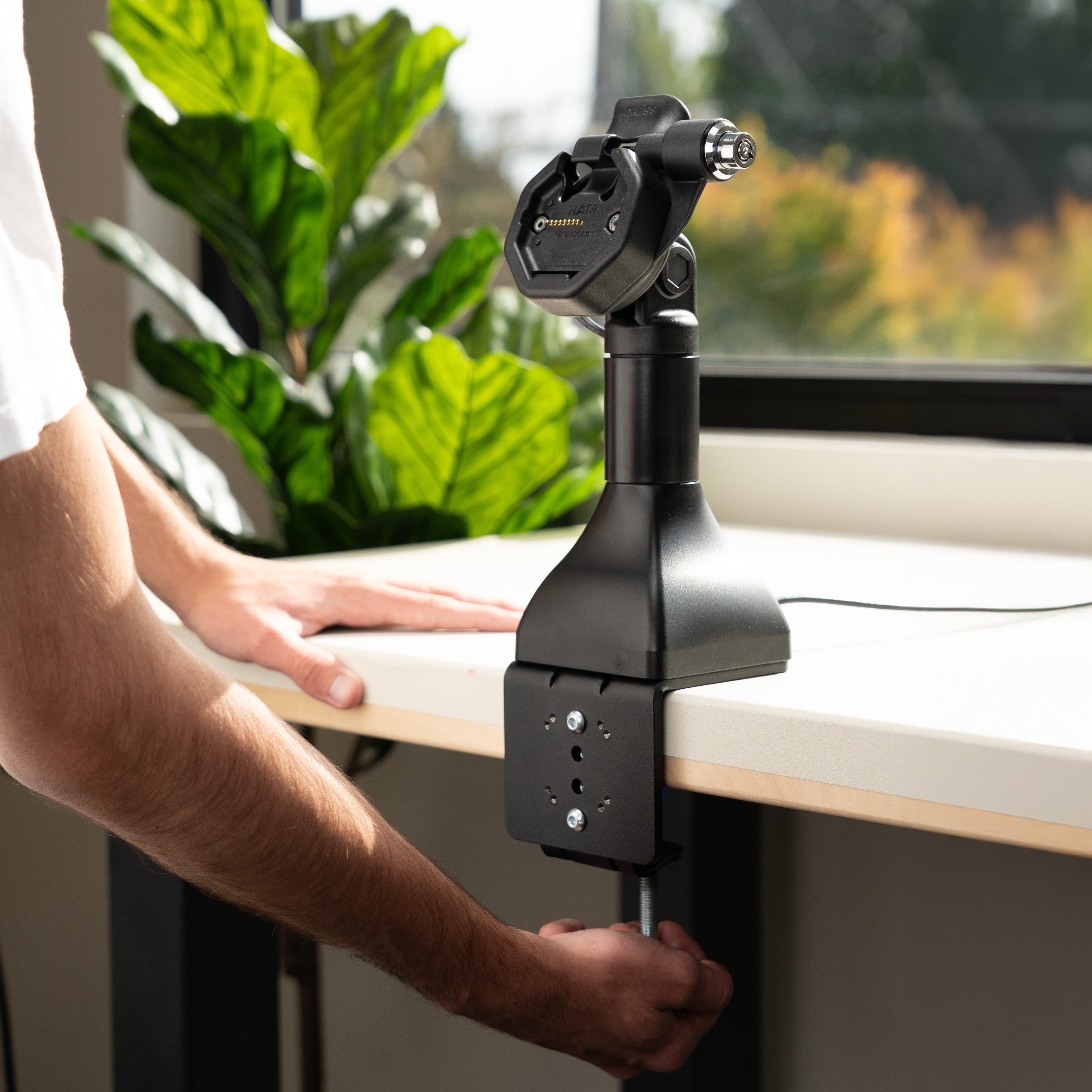 RAM® Heavy Duty C-Clamp Base For Ball Bases & Pedestal Mounts