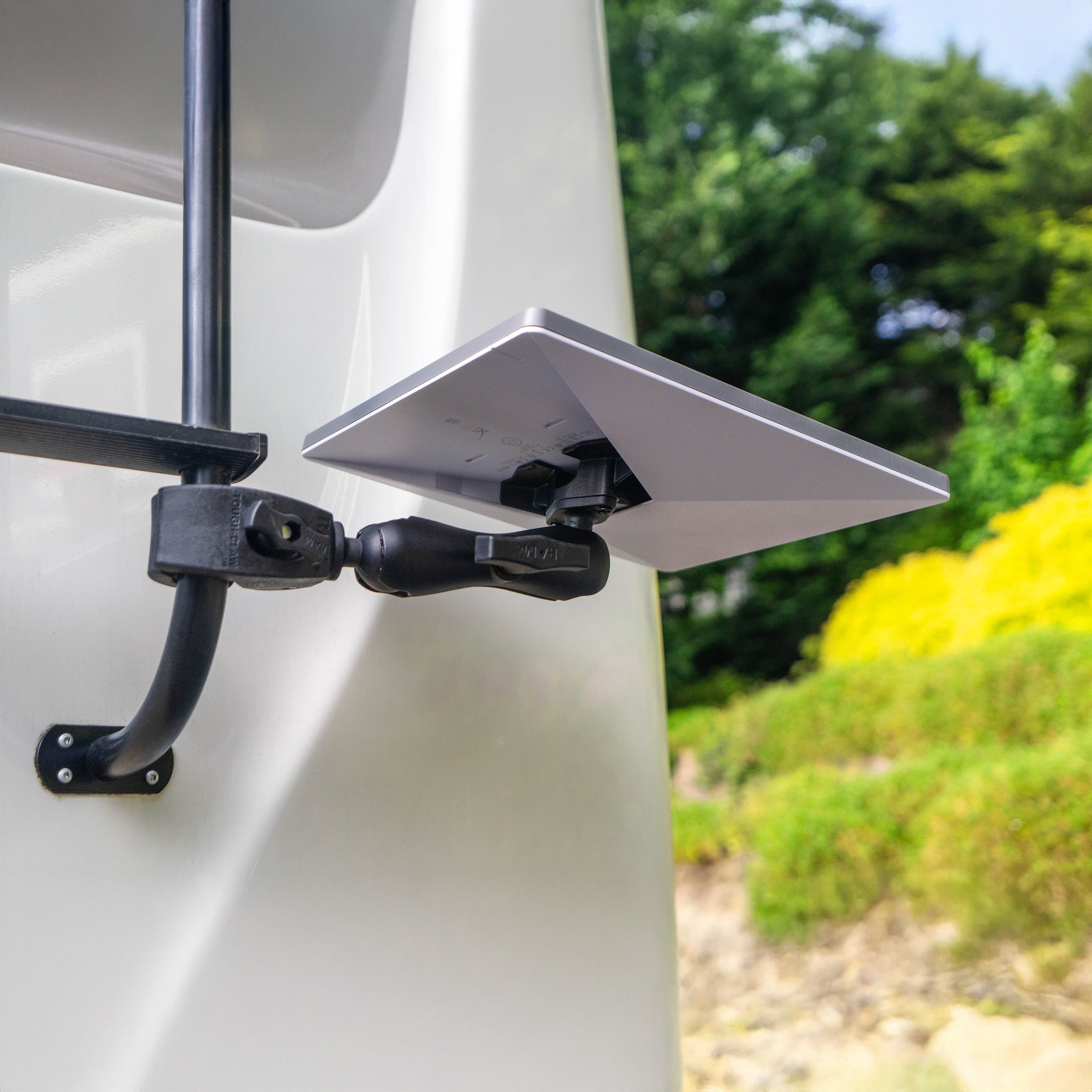 RAM® Tough-Claw™ Heavy Duty Mount for Starlink Mini