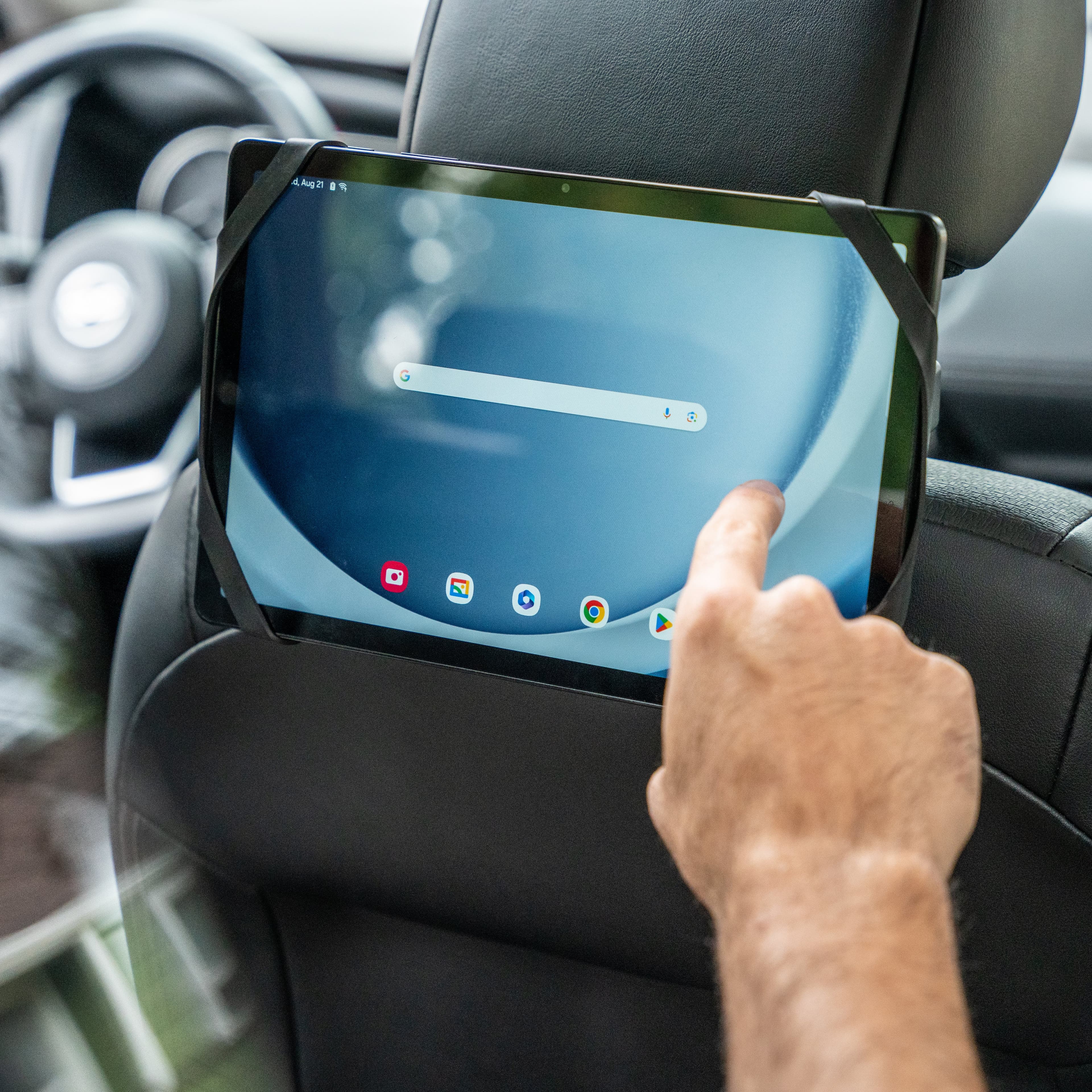 RAM® Universal Headrest Tablet Mount for 7"-13" (33 cm) Tablets