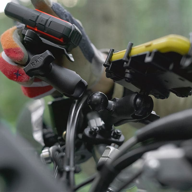 RAM® Spine Clip Holder with Ball for Garmin Handheld Devices
