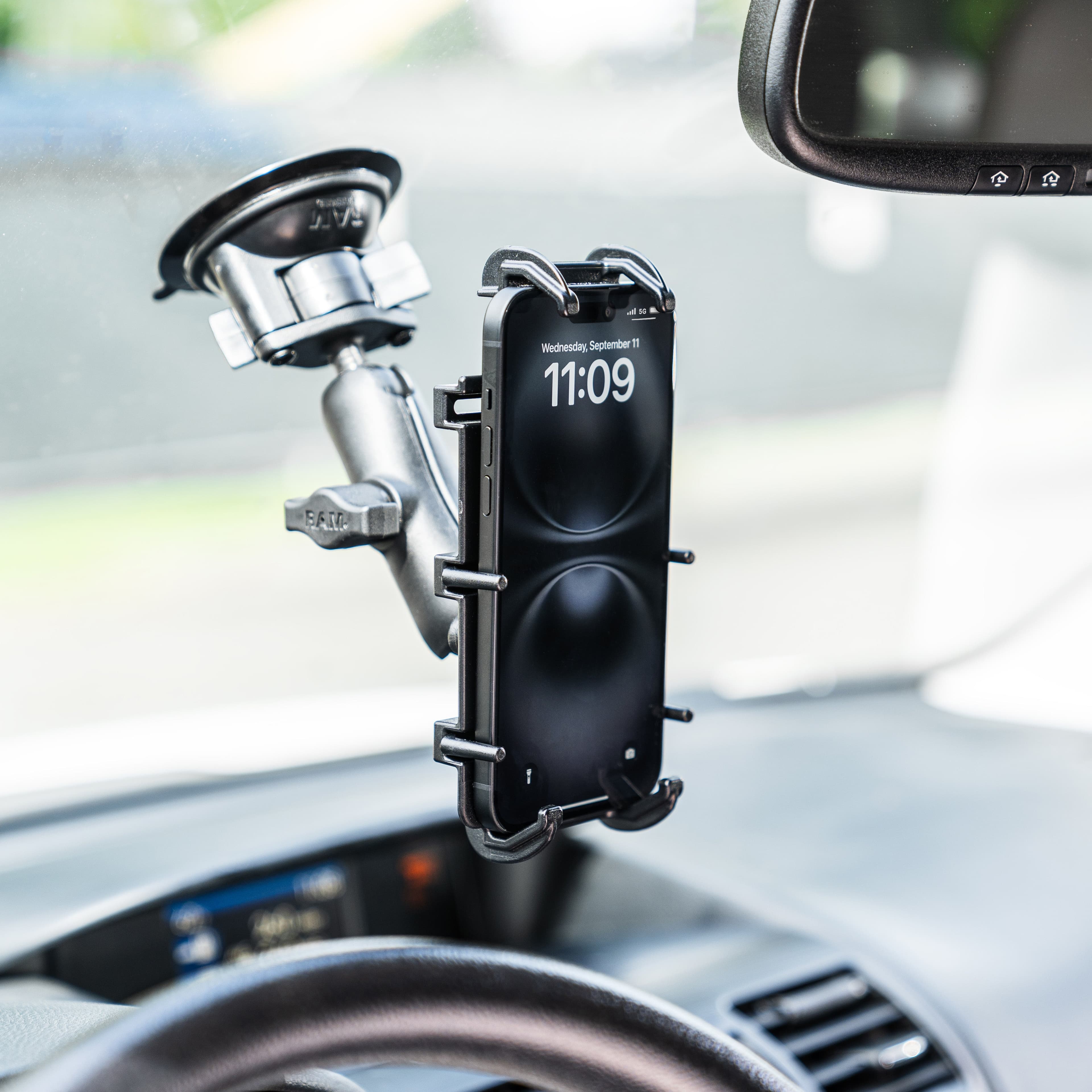 RAM® Quick-Grip™ XL Phone Mount with Twist-Lock™ Suction Cup - Medium