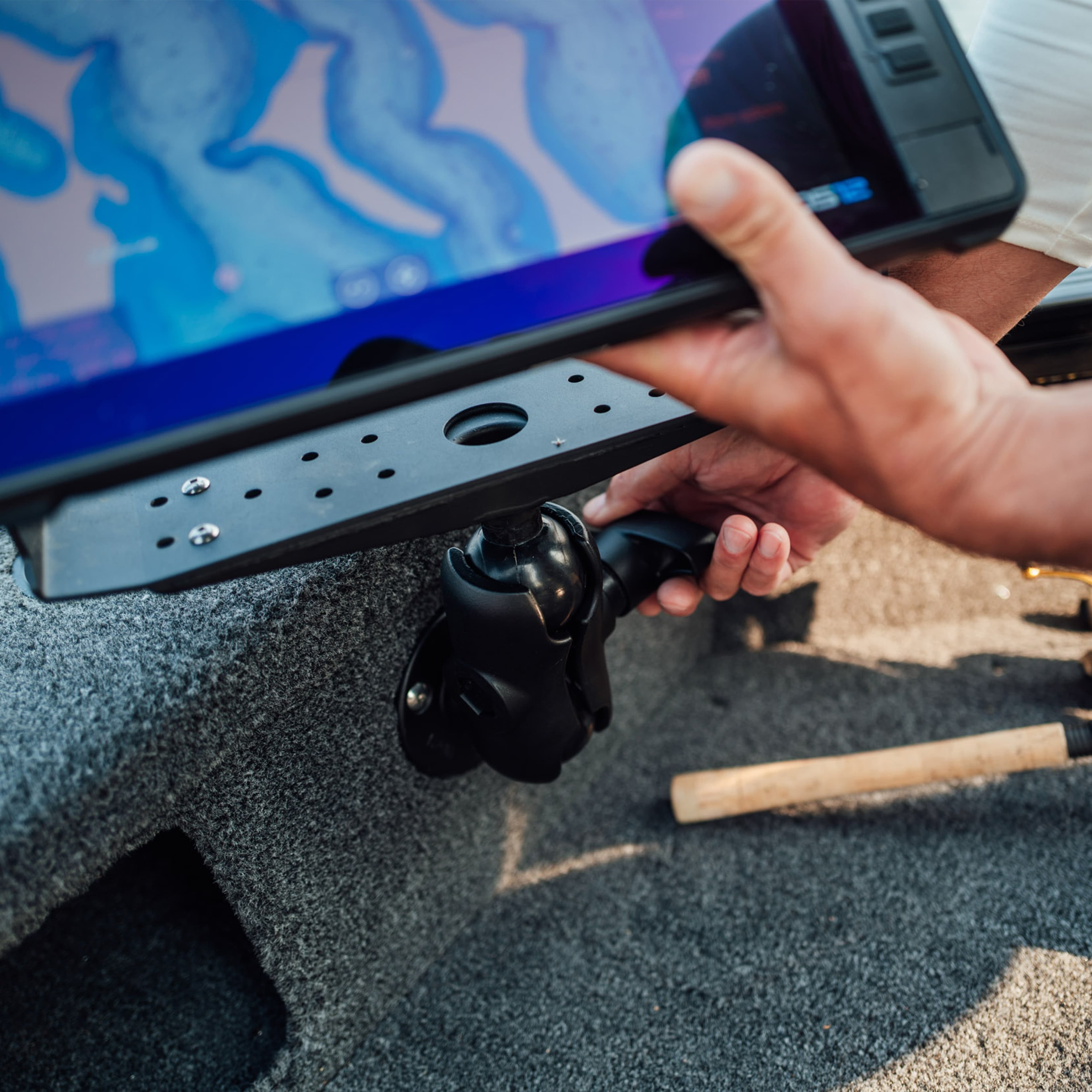 RAM® Universal Marine Electronic Mount - D Size Short