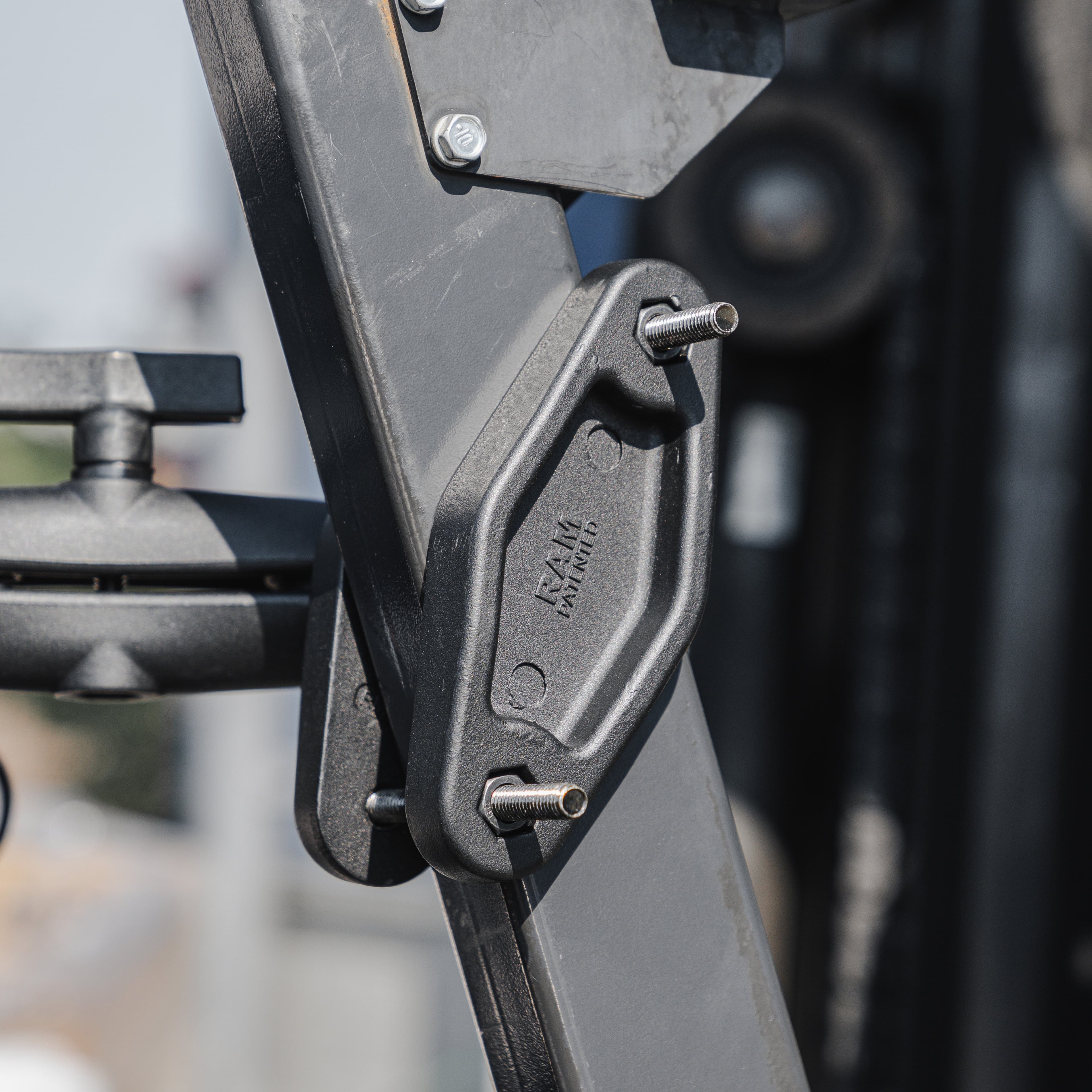 RAM® Square Post Clamp Base for Posts up to 4" (10.2 cm) Wide - D Size